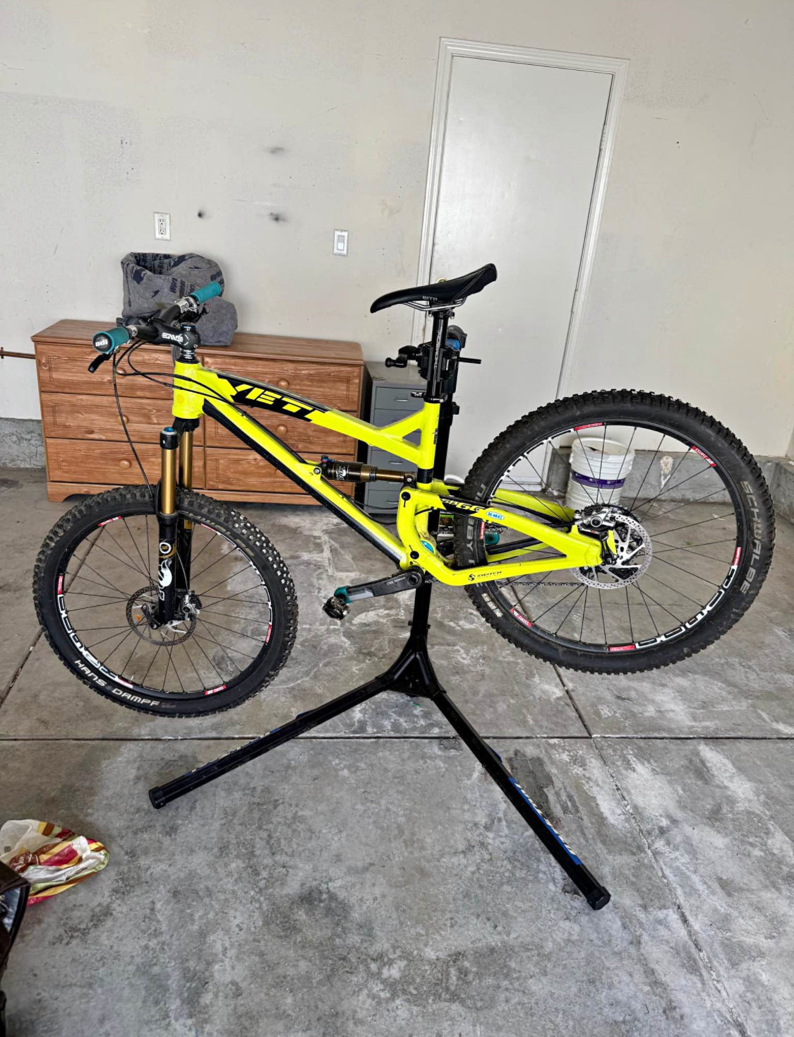 Yeti  SB-66  R 27 Año 2018