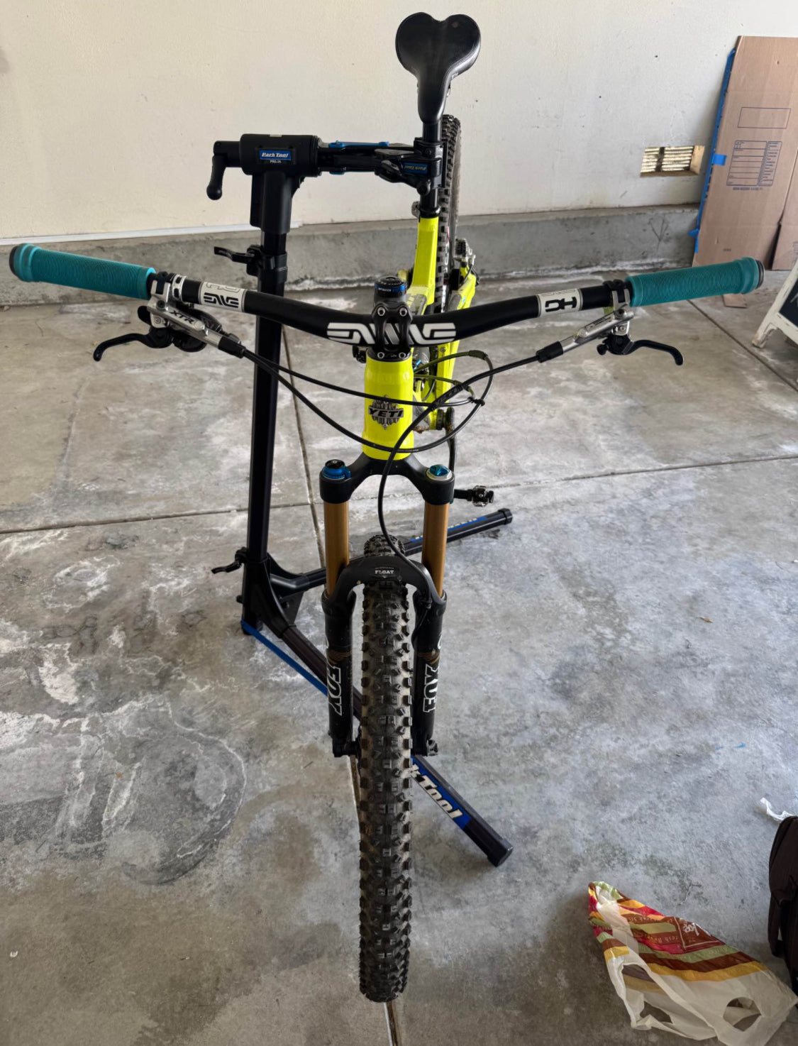 Yeti  SB-66  R 27 Año 2018