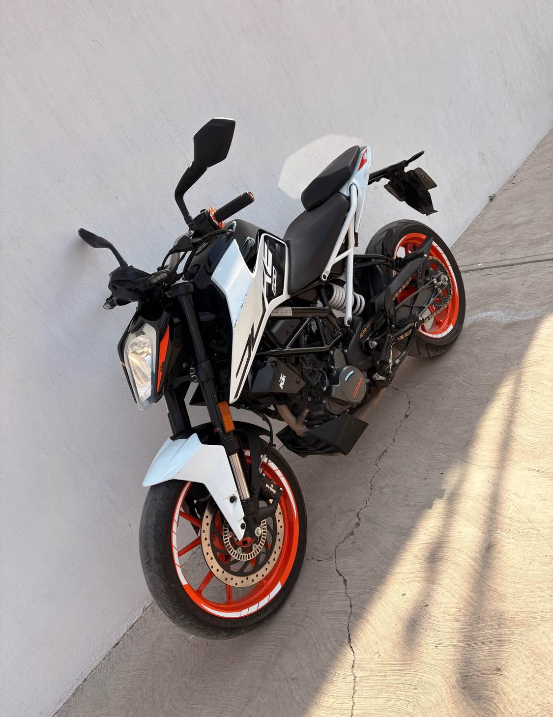 KTM  Duke 200 Año 2023