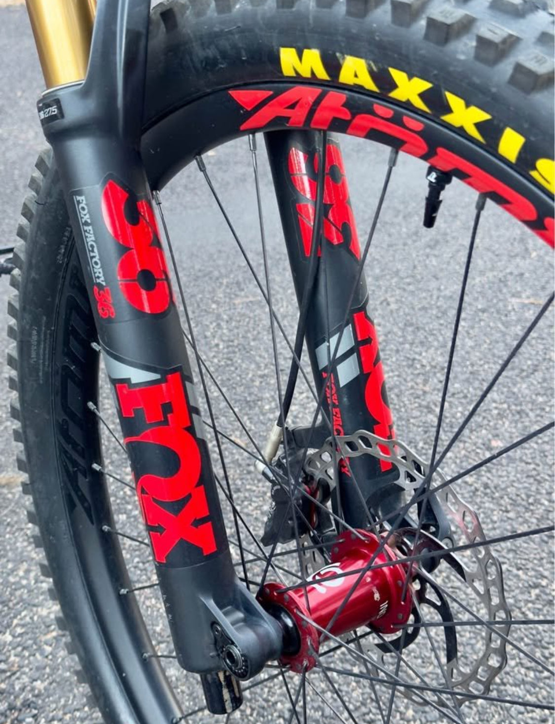 Large Pivot  R 27.5  Año 2020