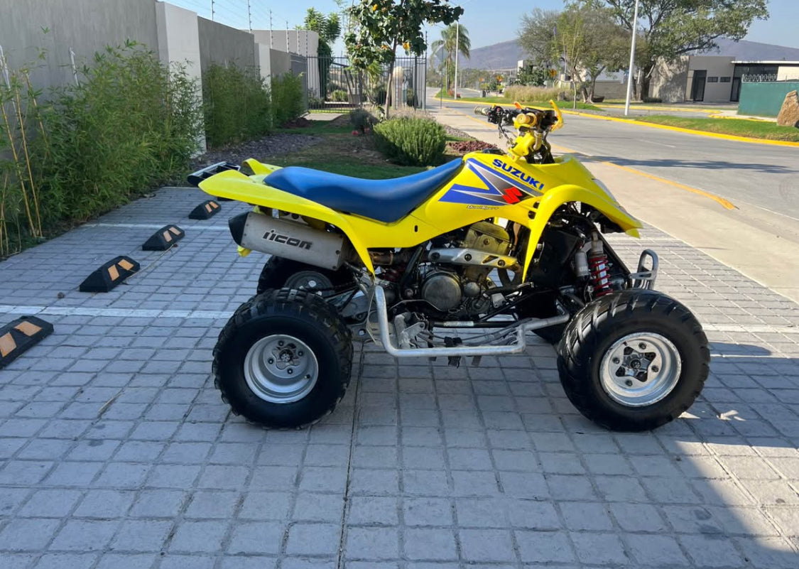 Suzuki  ltz  Año 2004