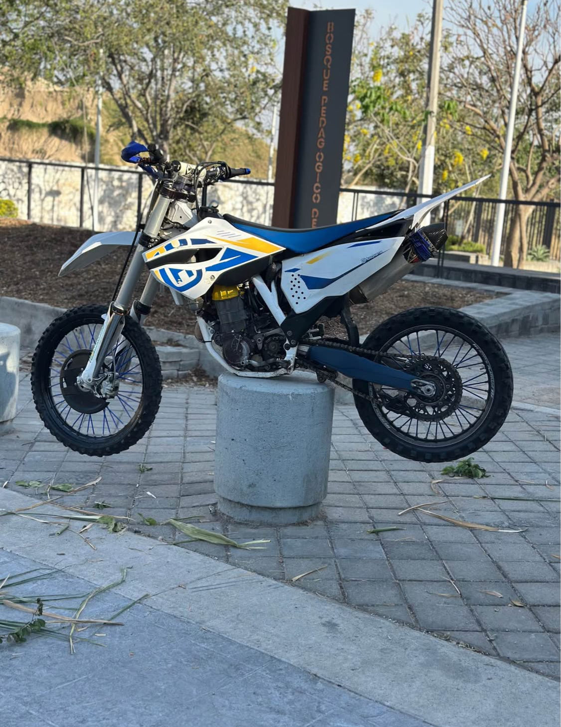 Husqvarna  450cc Año 2014