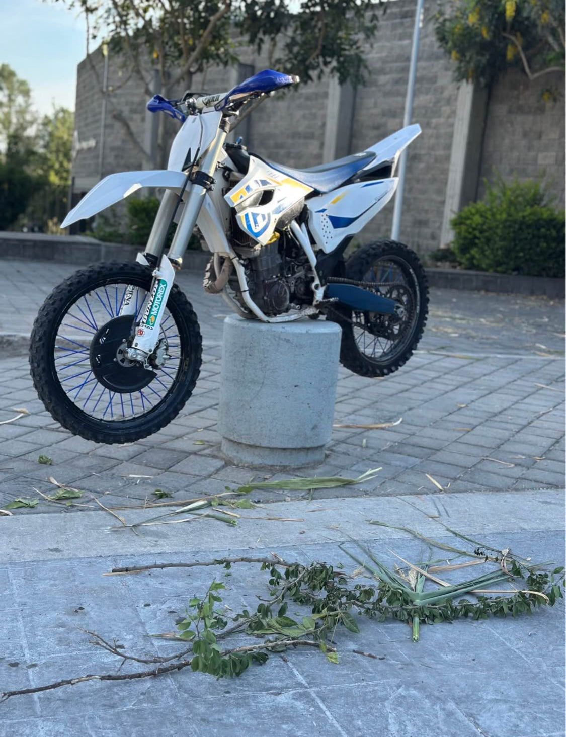 Husqvarna  450cc Año 2014