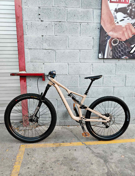 Bicicleta  Stumpjumper alloy R 27.5  Año 2020