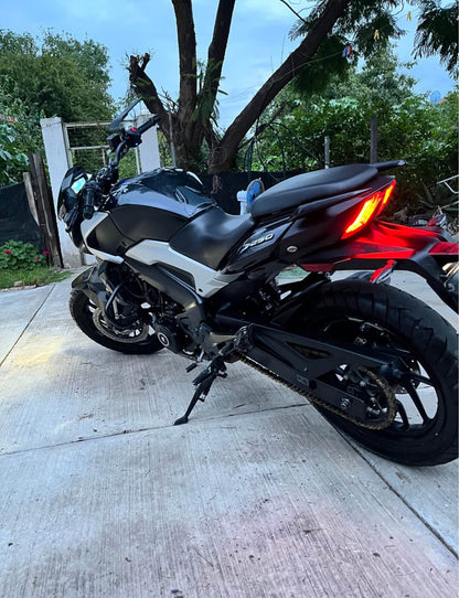 Bajaj  Dominar 250  Año 2022
