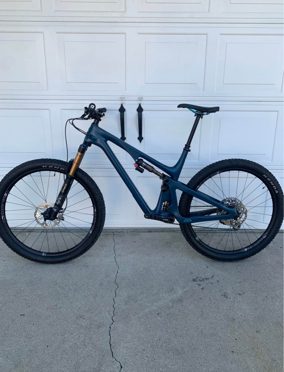 YETI  SB-130 Turq  Año 2020 R 29