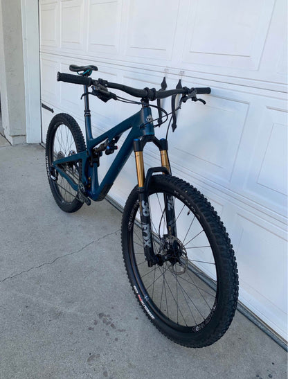 YETI  SB-130 Turq  Año 2020 R 29