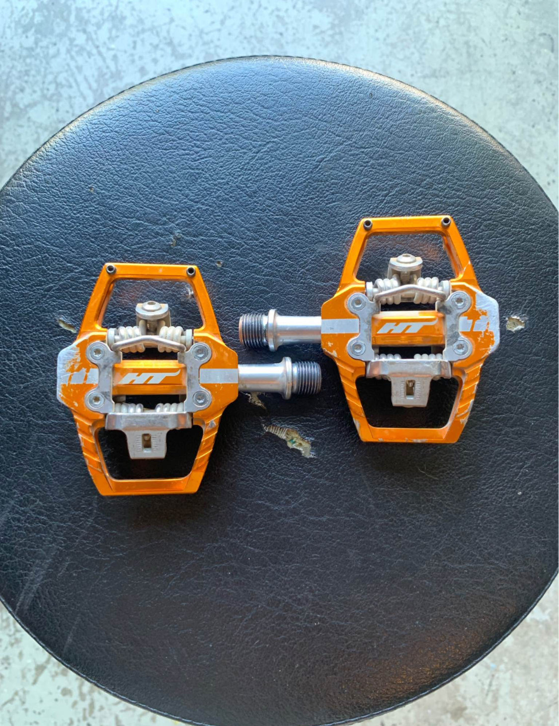 YETI  SB-130 Turq  Año 2020 R 29