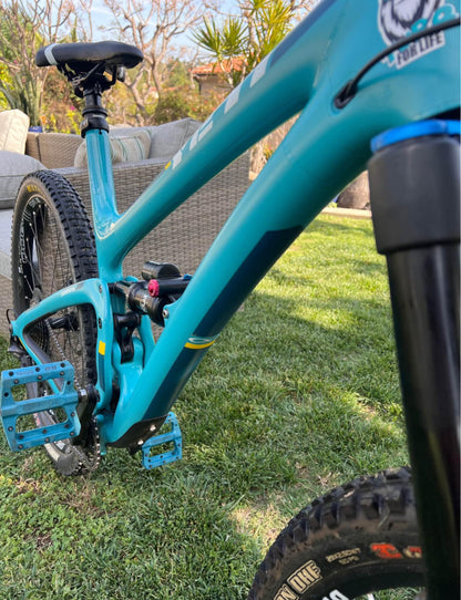 Yeti  SB-5.5  R 29  Año 2018