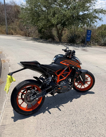 KTM  Duke 250 Año 2022