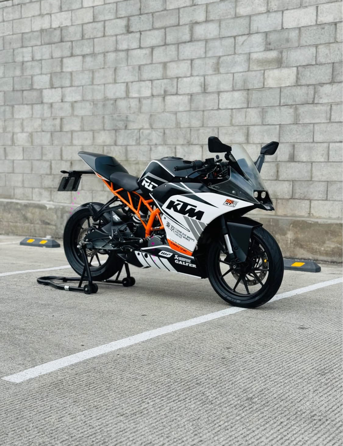 KTM  RC 200 cc  Año 2016