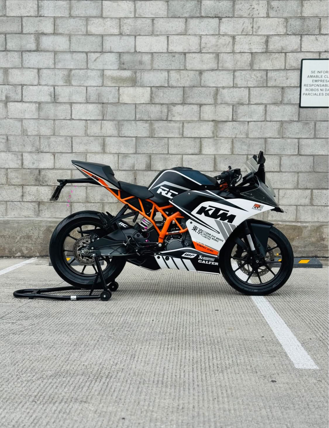 KTM  RC 200 cc  Año 2016