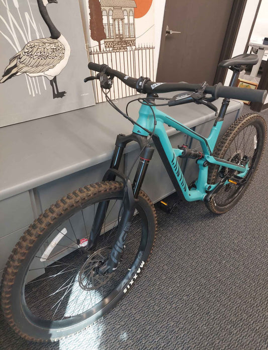 Canyon  Spectral 7  R 27.5  Año 2021