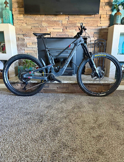 Intense Tracer  Pro 279  R 27.5 Año 2024