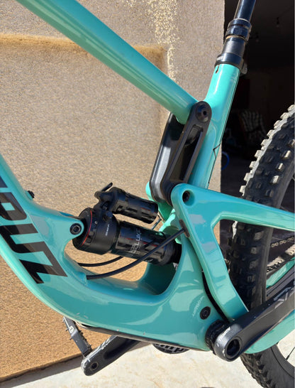 Santa Cruz  Megatower R 29  Año 2020