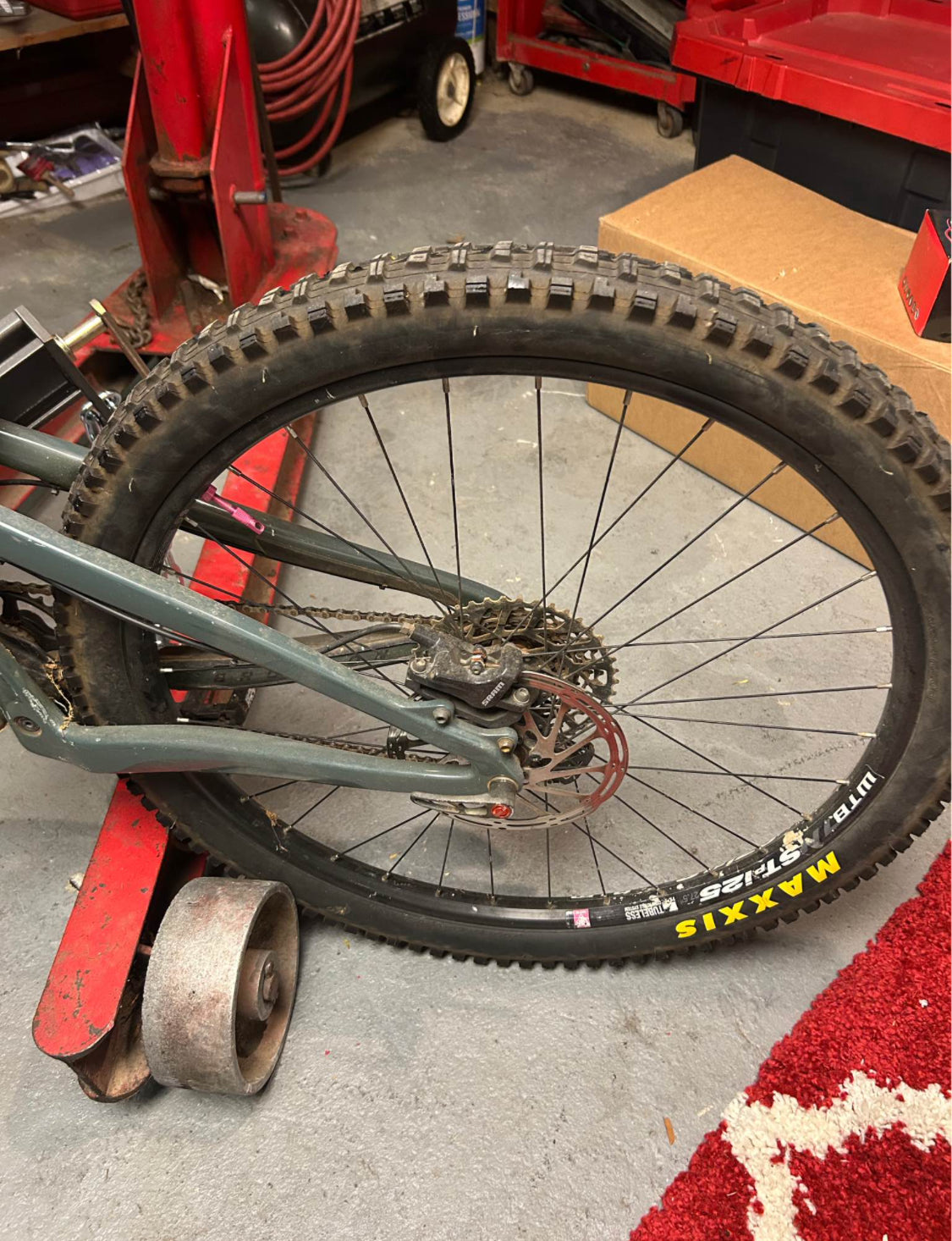 Santa Cruz  Bronson  R 27.5 Año 2018