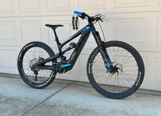 YT Decoy  CORE 3 MX R 27.5  Año 2022