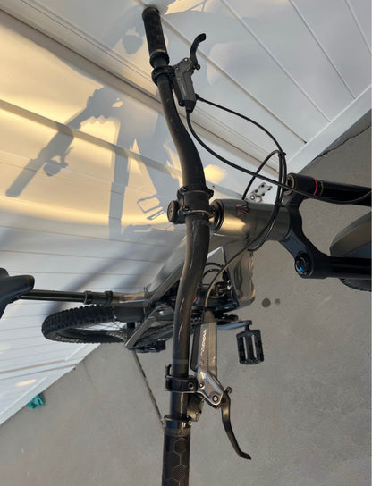 Trek Slash  Gen 6  R 29  Año 2019