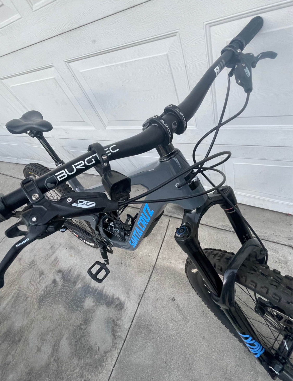 Santa Cruz  Bronson C  R 27.5  Año 2022