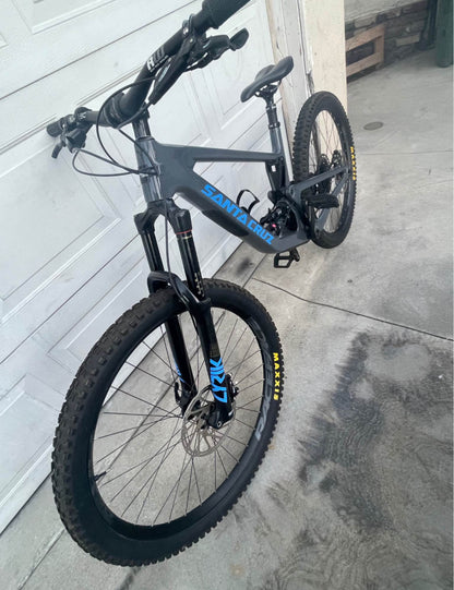 Santa Cruz  Bronson C  R 27.5  Año 2022