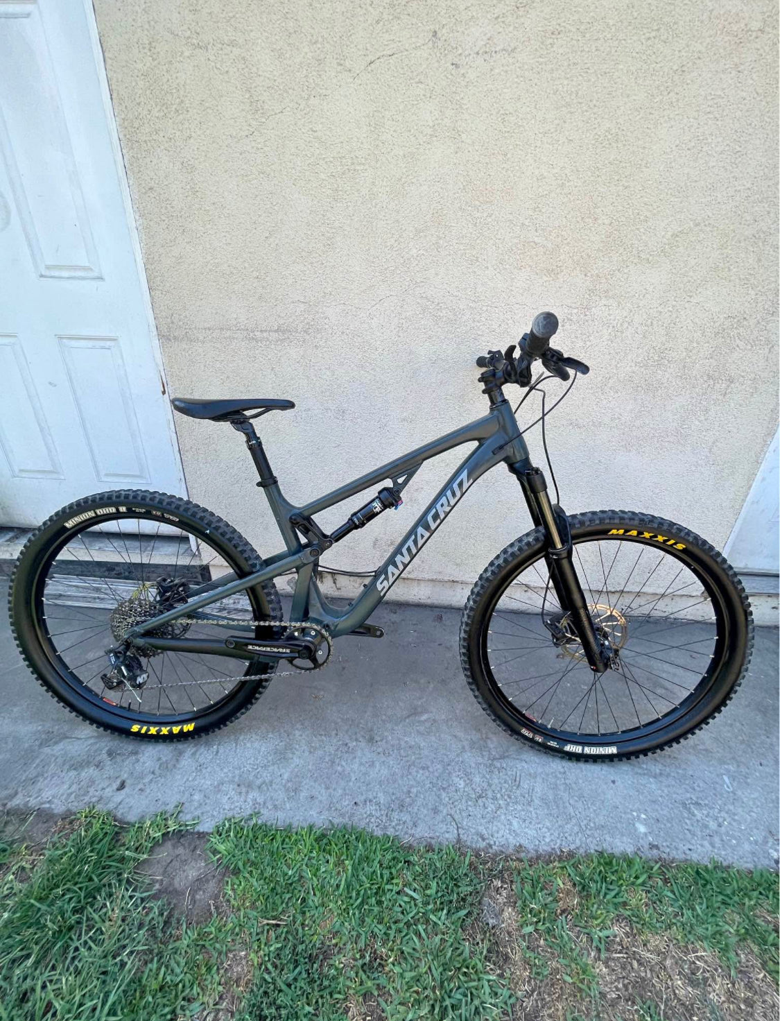 Santa Cruz  5010 size M  R 27.5  Año 2020