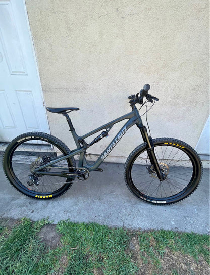 Santa Cruz  5010 size M  R 27.5  Año 2020