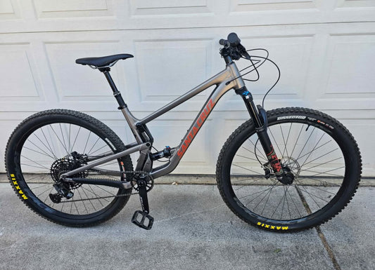Santa Cruz  Tallboy AL Año 2023