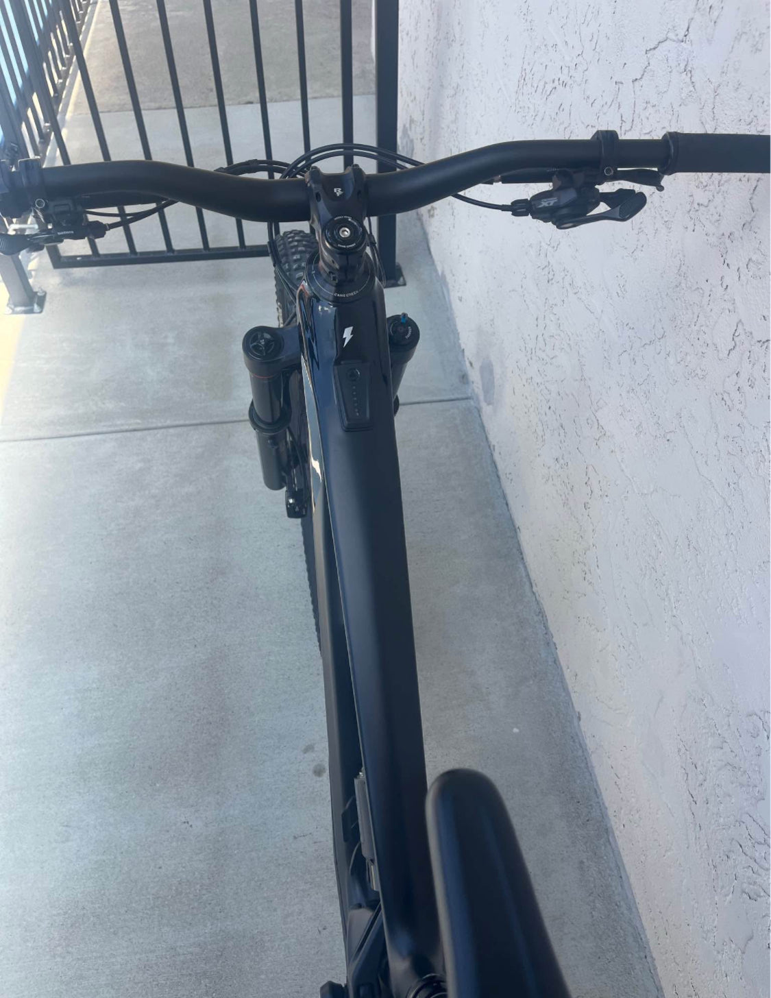 YT Decoy  Core 2  R 27.5  Año 2022