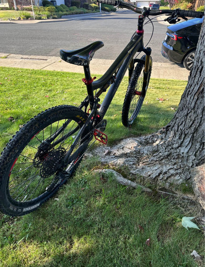 Custom Pivot  mach 5.7 MTB 27.5 Año 2021