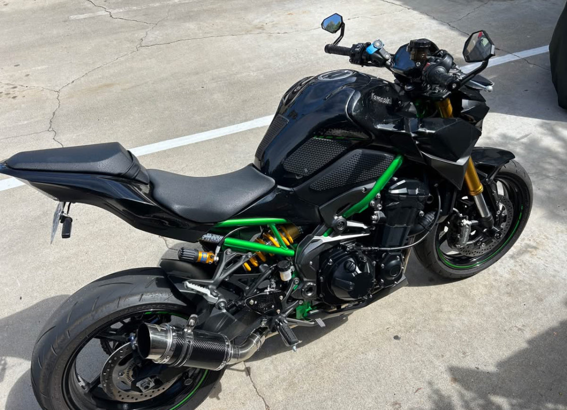 Kawasaki  z 900 se  Año 2024
