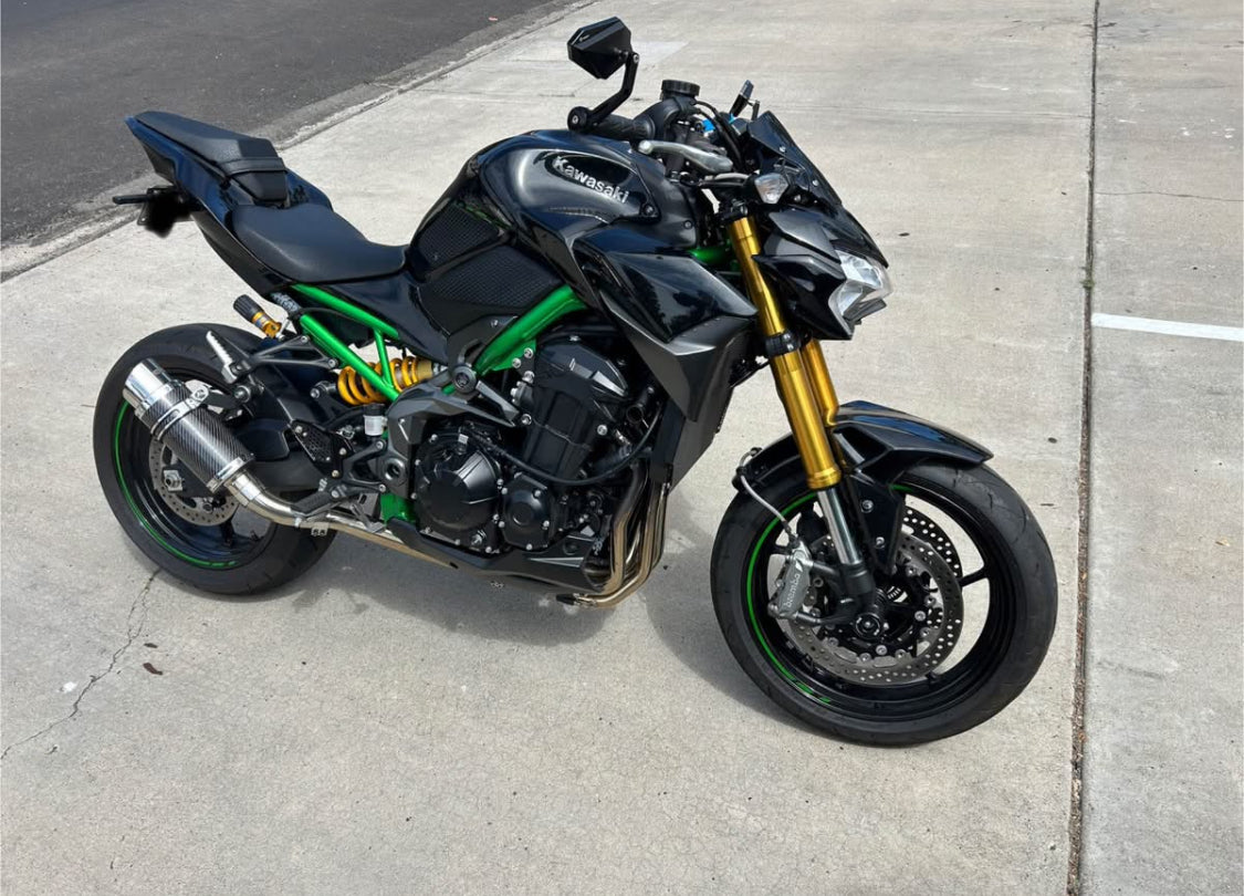 Kawasaki  z 900 se  Año 2024