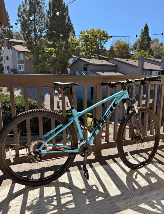 Trek  Marlin 5  R 29 Año 2022
