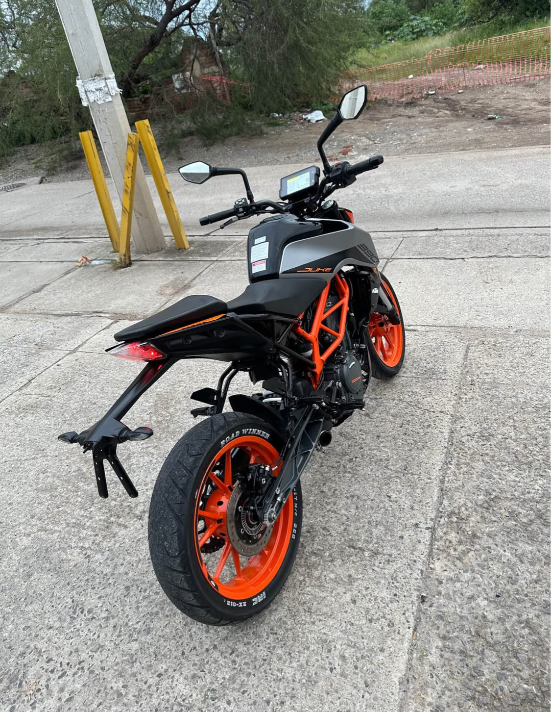 KTM  390cc Año 2021