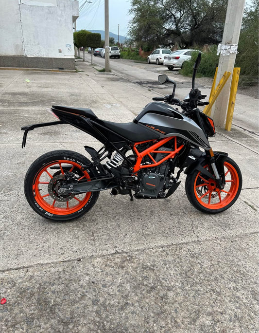 KTM  390cc Año 2021