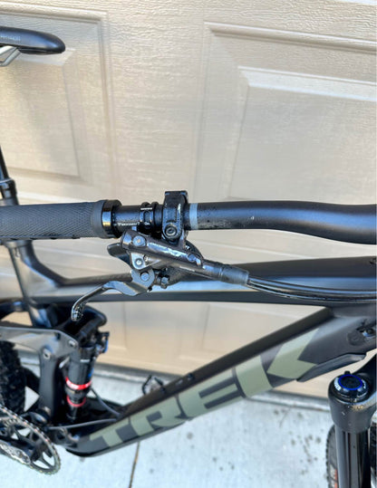Trek  Remedy 8 R 27.5  Año 2022