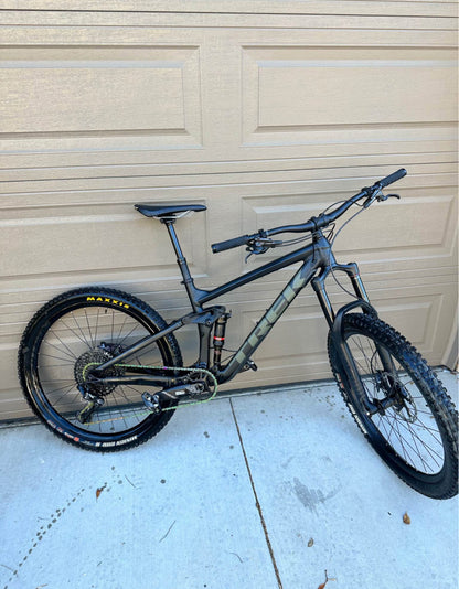 Trek  Remedy 8 R 27.5  Año 2022