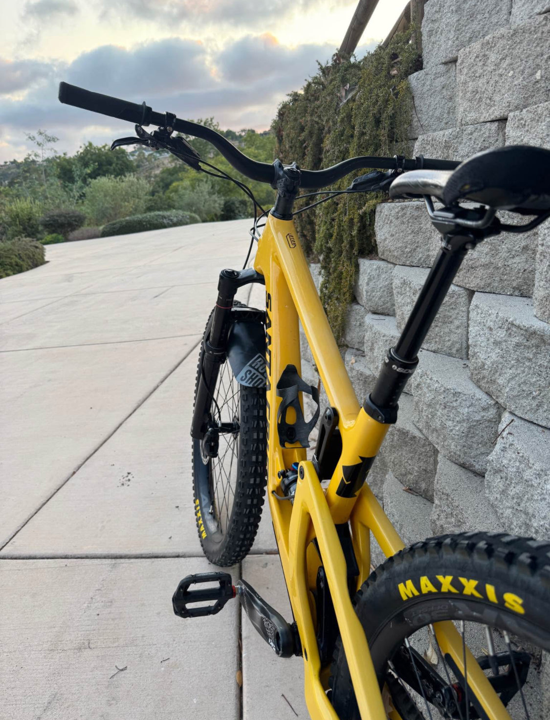 Santa Cruz  5010 Size Small R 27.5  Año 2022