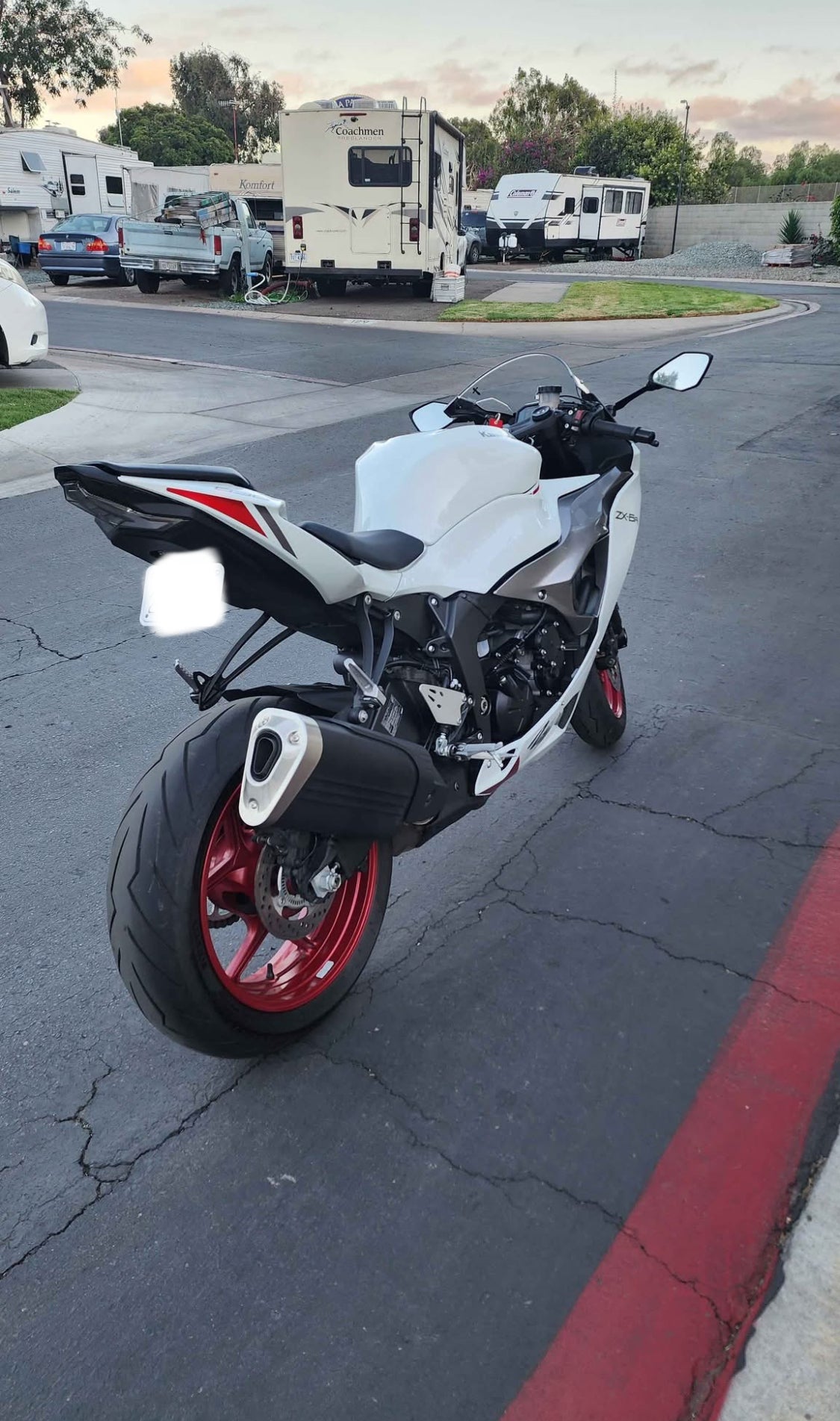 Kawasaki  ZX6R (636) Año 2023