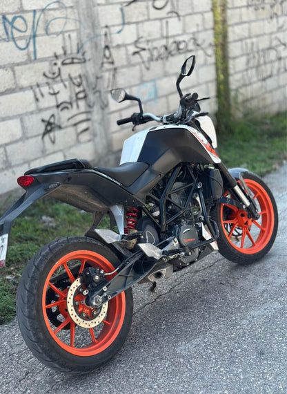 KTM  Duke 200 Año 2023