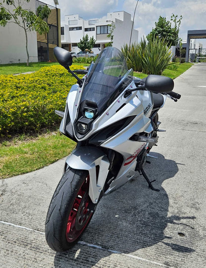 Suzuki  GSX8R  Año 2024