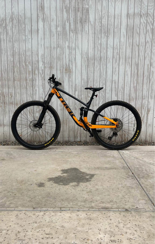 Trek  Fuel EX5  R 29  Año 2023