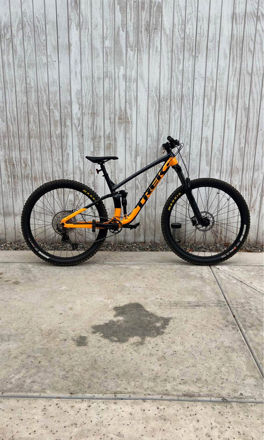 Trek  Fuel EX5  R 29  Año 2023