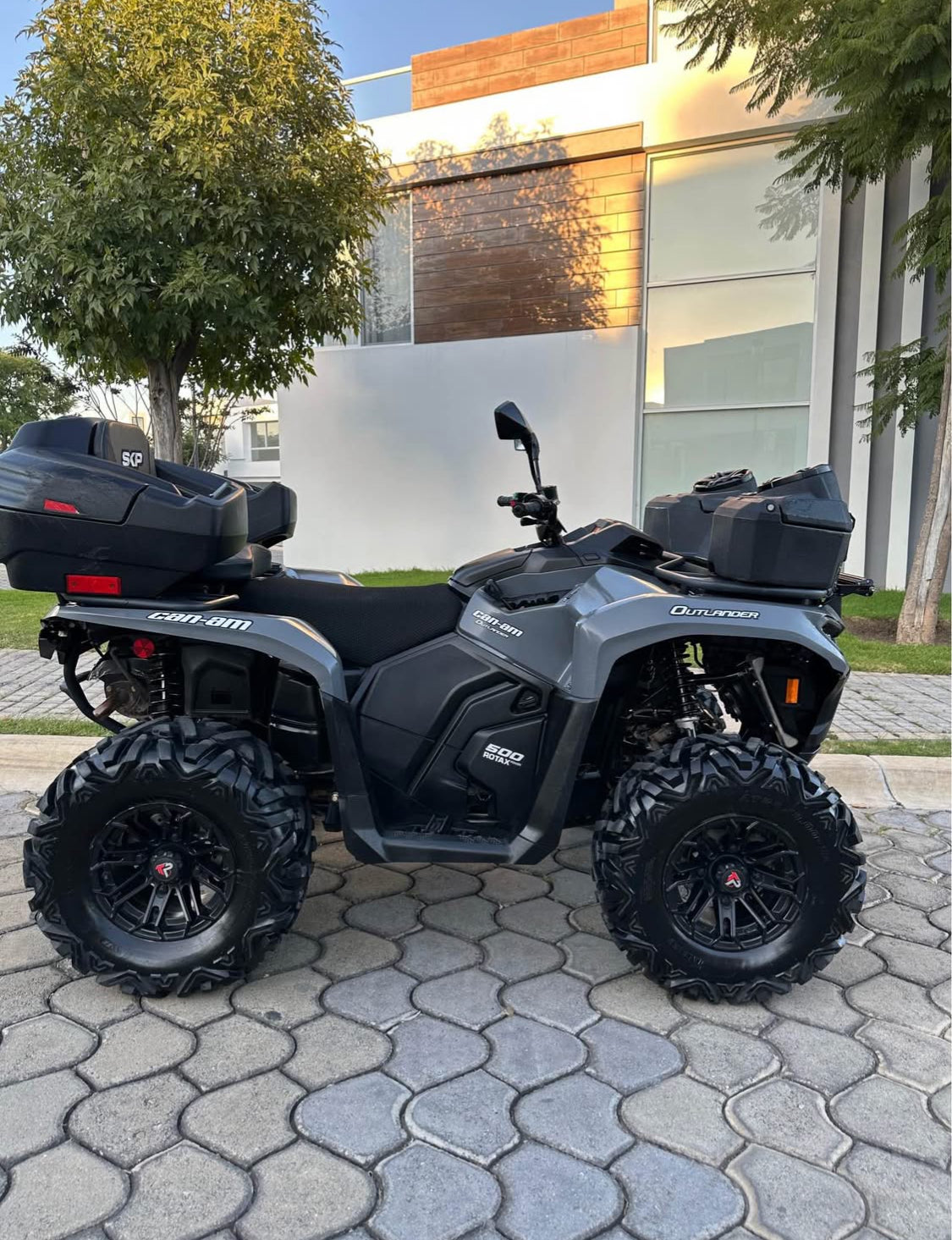 Can-Am   Outlander 500 Año 2023