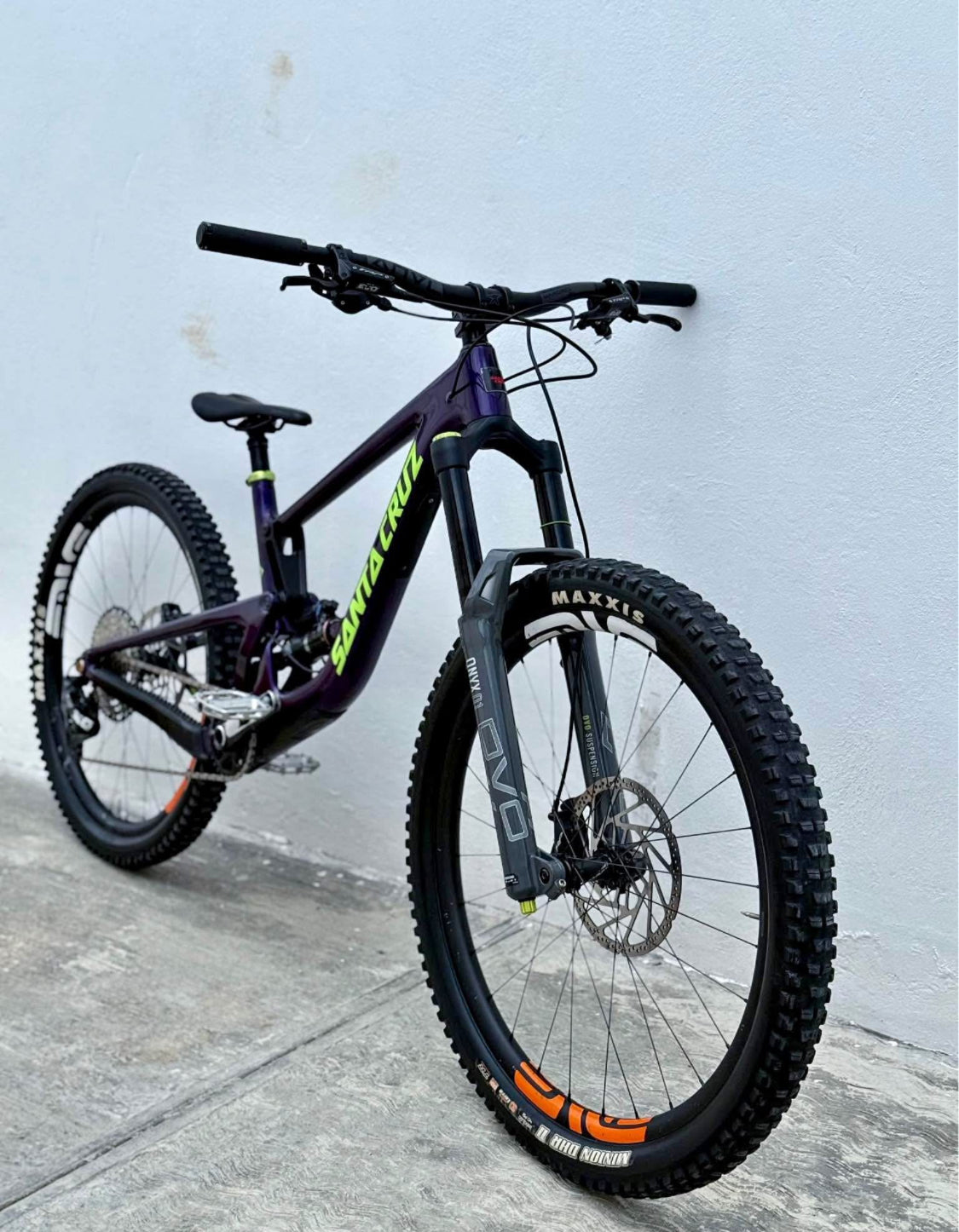 Santa Cruz  Megatower CC  Año 2022