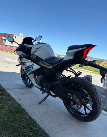 CFMOTO  CF 300 sr  Año 2023