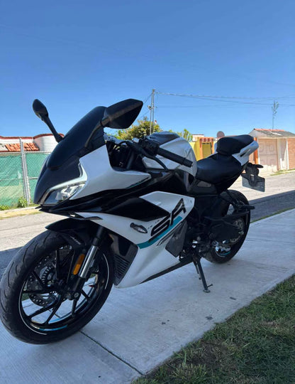 CFMOTO  CF 300 sr  Año 2023