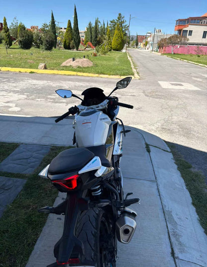 CFMOTO  CF 300 sr  Año 2023