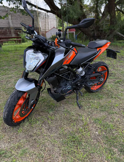 KTM  Duke 200 Año 2023
