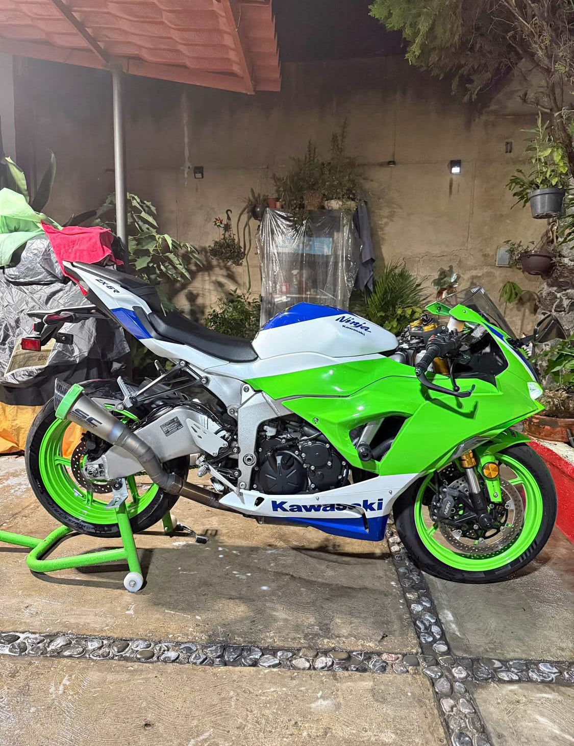 Kawasaki  ninja zx6r  Año 2024