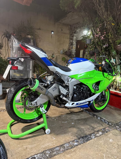 Kawasaki  ninja zx6r  Año 2024